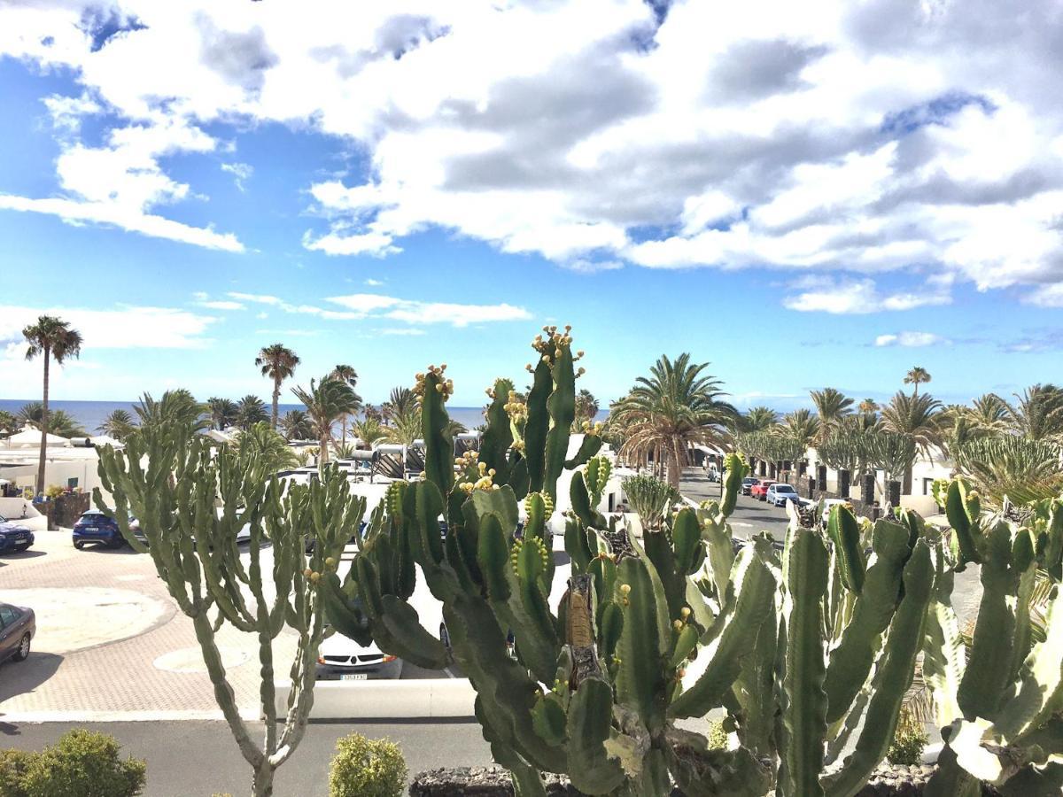 Cozzy Apartment Con Vista Al Mar Costa Teguise Buitenkant foto