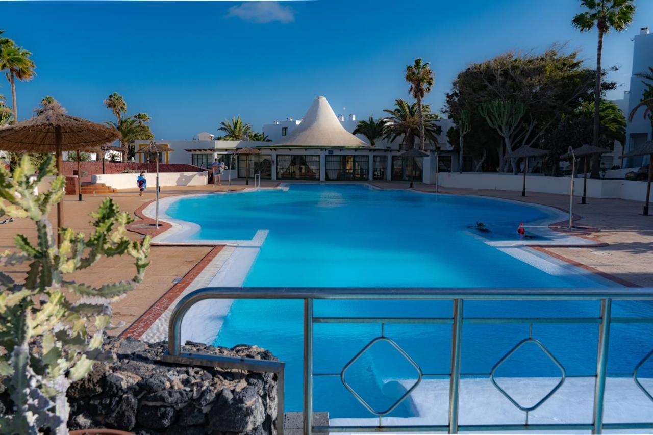 Cozzy Apartment Con Vista Al Mar Costa Teguise Buitenkant foto